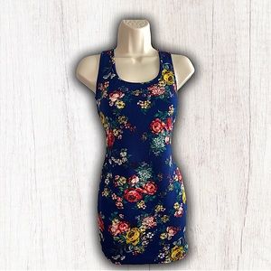 Women | Dresses Asymmetrical
Size: Small
Brand: Ambiance
Color: Dark blue